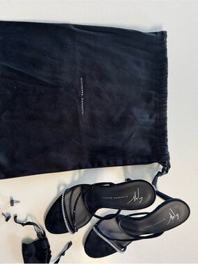 Giuseppe Zanotti Black Crystal-Strap Open-Toe Sandals